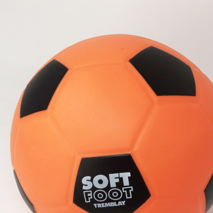 Ballon de foot sans chambre à air : un accessoire futuriste increvable !
