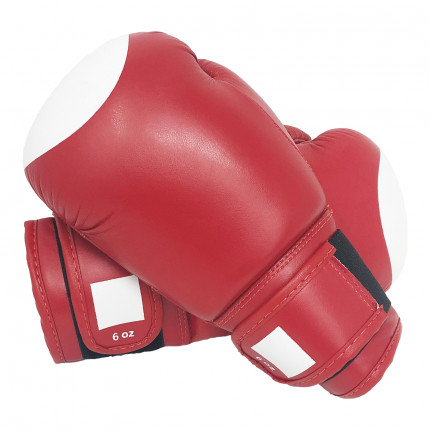 Croquis De Gant De Boxe Rouge Sur Fond Blanc Isolé équipement De